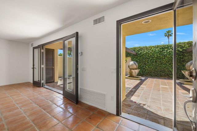 481 N Hermosa Drive, Palm Springs, CA 92262