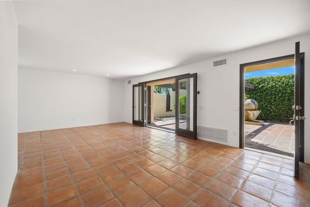 481 N Hermosa Drive, Palm Springs, CA 92262