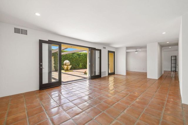 481 N Hermosa Drive, Palm Springs, CA 92262