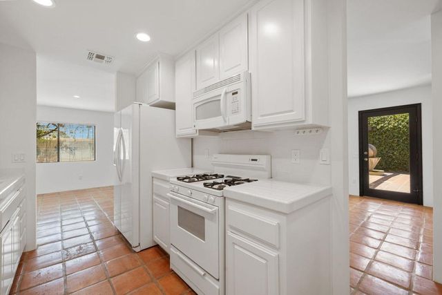 481 N Hermosa Drive, Palm Springs, CA 92262