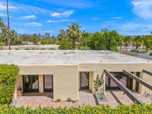 481 N Hermosa Drive, Palm Springs, CA 92262
