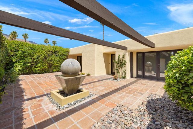 481 N Hermosa Drive, Palm Springs, CA 92262