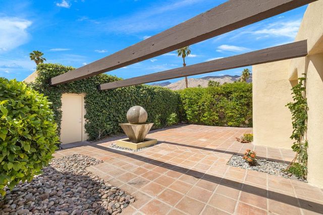 481 N Hermosa Drive, Palm Springs, CA 92262