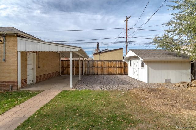 2261 S Lincoln Street, Denver, CO 80210