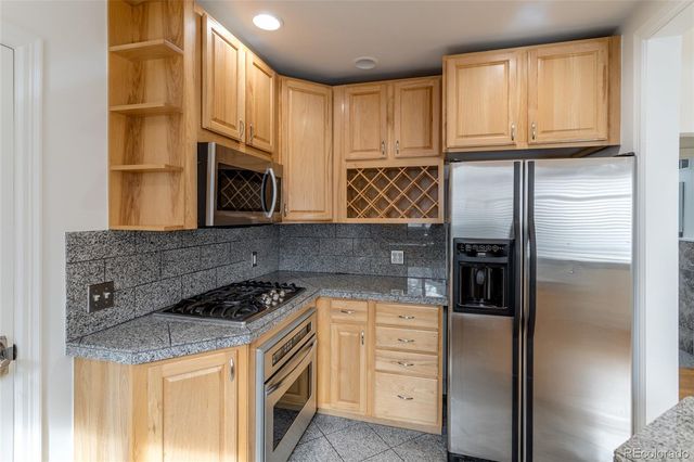 2261 S Lincoln Street, Denver, CO 80210