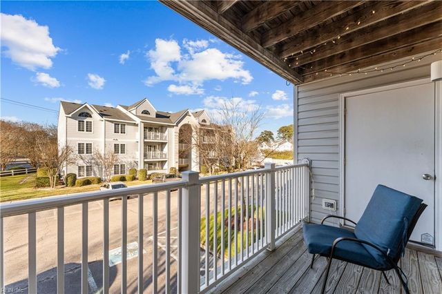 916 Charnell Dr Apt 201, Virginia Beach, VA 23451