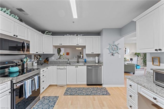 916 Charnell Dr Apt 201, Virginia Beach, VA 23451