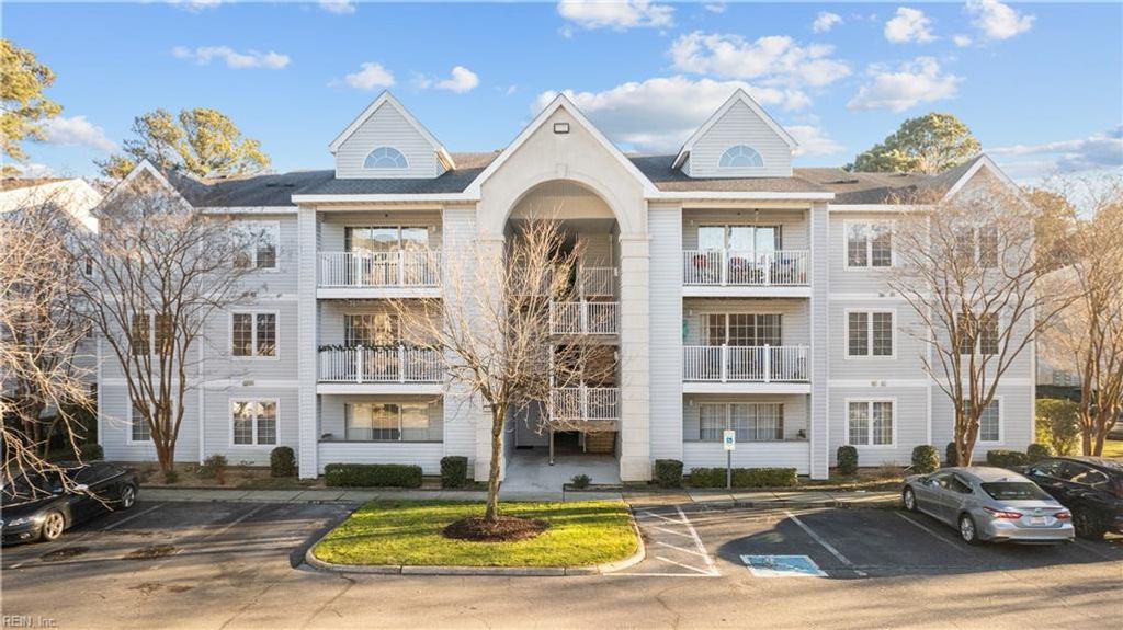 916 Charnell Dr Apt 201, Virginia Beach, VA 23451