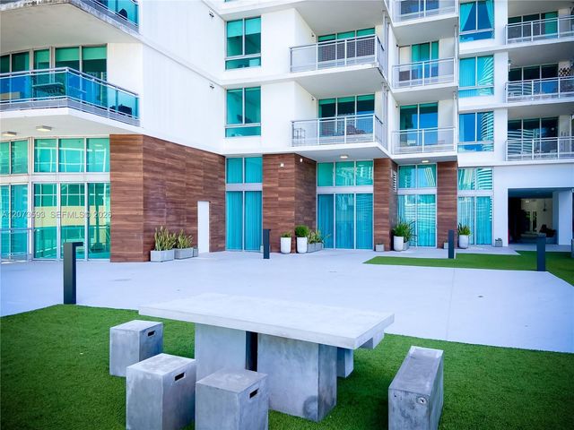 350 S Miami Avenue 2215, Miami, FL 33130