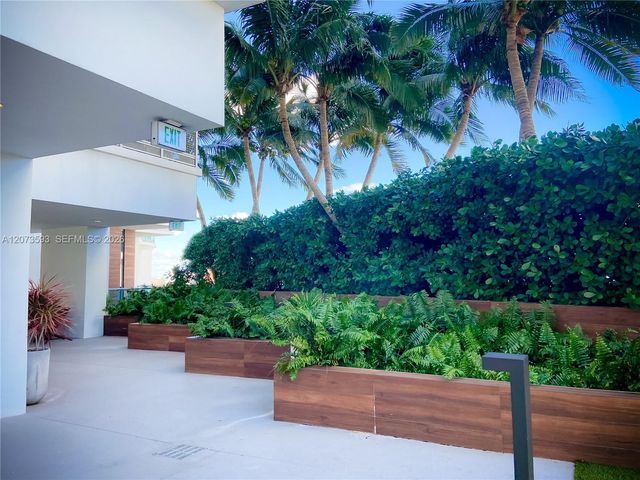 350 S Miami Avenue 2215, Miami, FL 33130