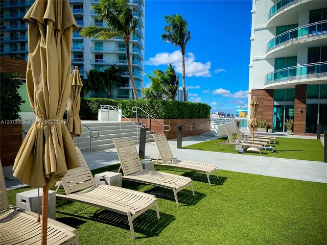 350 S Miami Avenue 2215, Miami, FL 33130