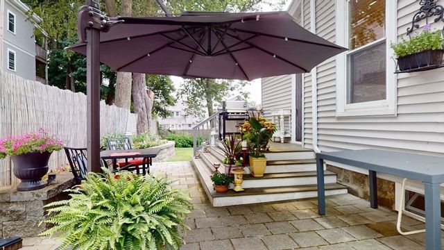 13 Robbins St 1, Waltham, MA 02453