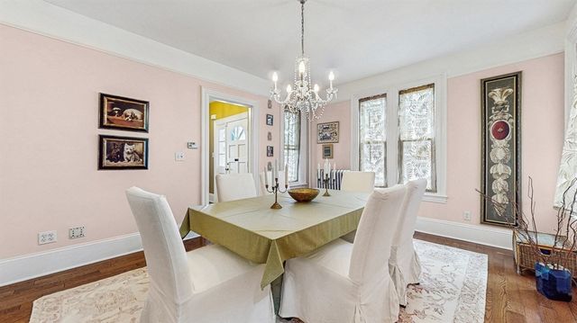 13 Robbins St 1, Waltham, MA 02453