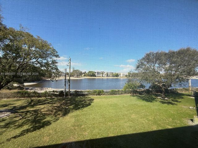 313 Southampton A 313, West Palm Beach, FL 33417