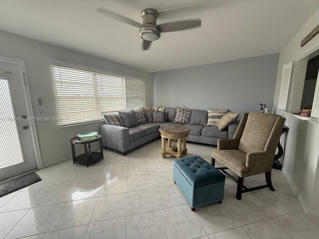 313 Southampton A 313, West Palm Beach, FL 33417