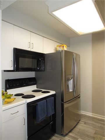 713 Rue Marseille, Chesapeake, VA 23320