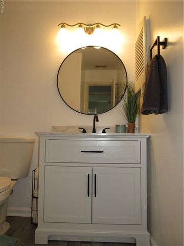 713 Rue Marseille, Chesapeake, VA 23320