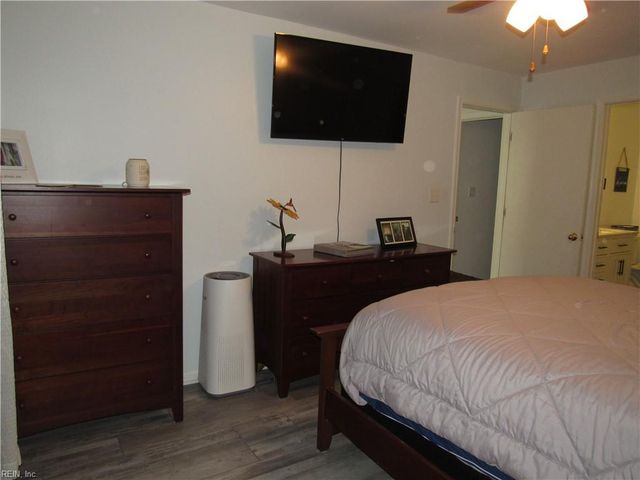 713 Rue Marseille, Chesapeake, VA 23320