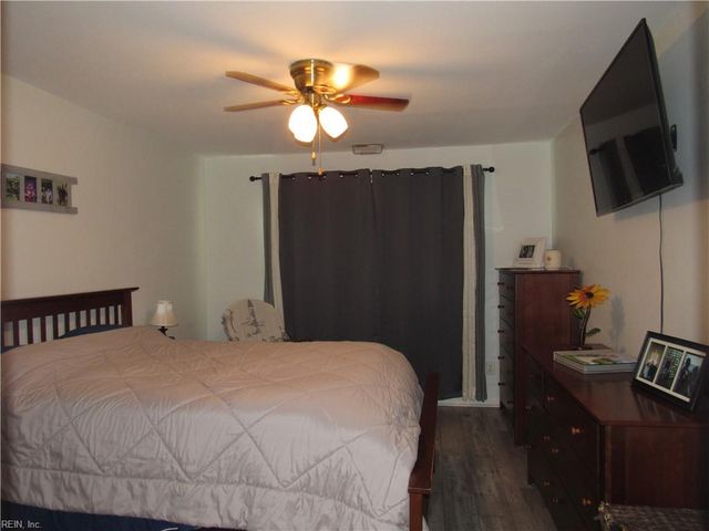 713 Rue Marseille, Chesapeake, VA 23320