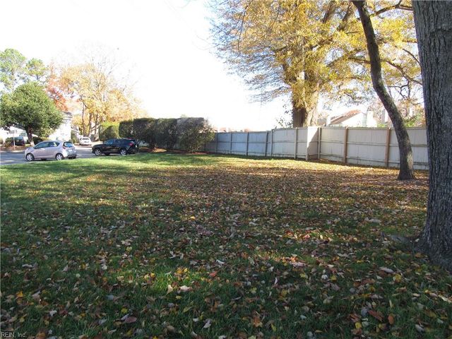 713 Rue Marseille, Chesapeake, VA 23320