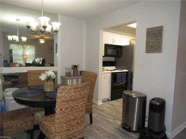 713 Rue Marseille, Chesapeake, VA 23320