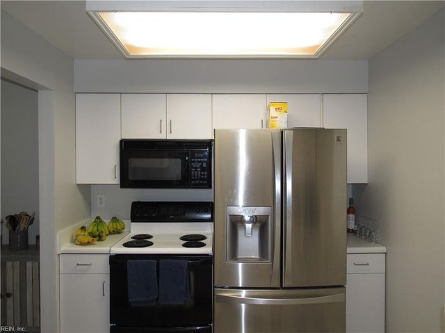 713 Rue Marseille, Chesapeake, VA 23320