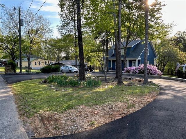 4060R Merritt Drive, Cumming, GA 30041