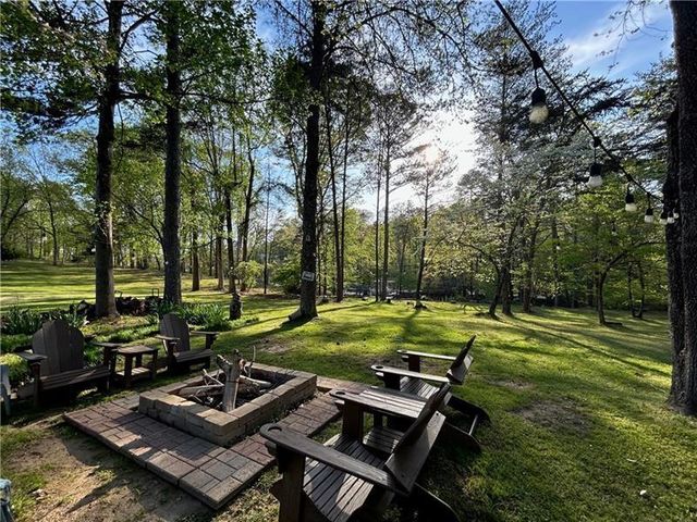 4060R Merritt Drive, Cumming, GA 30041