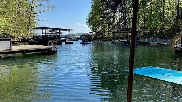 4060R Merritt Drive, Cumming, GA 30041