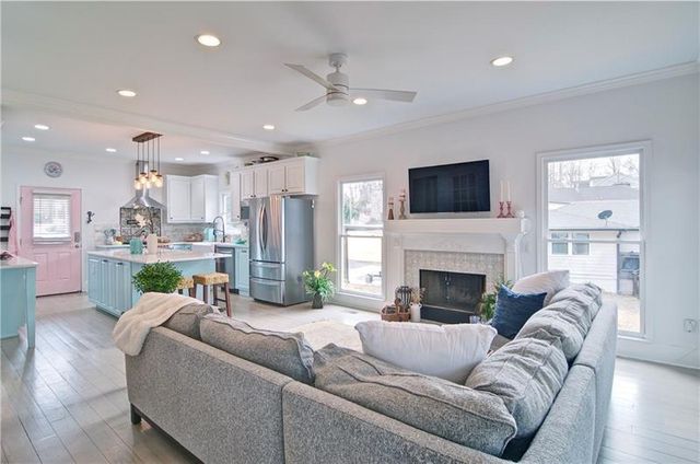 4060R Merritt Drive, Cumming, GA 30041