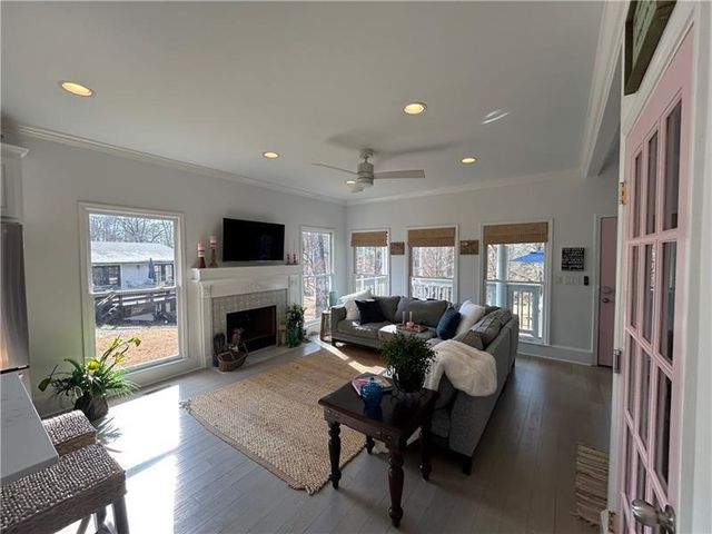 4060R Merritt Drive, Cumming, GA 30041
