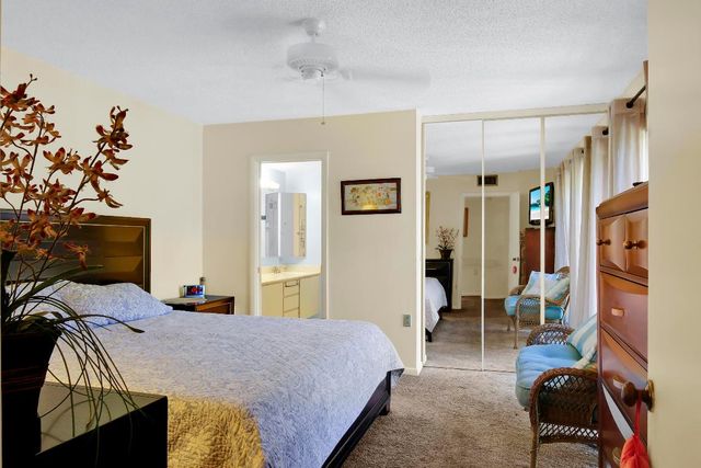 408 Live Oak Lane, Boynton Beach, FL 33436