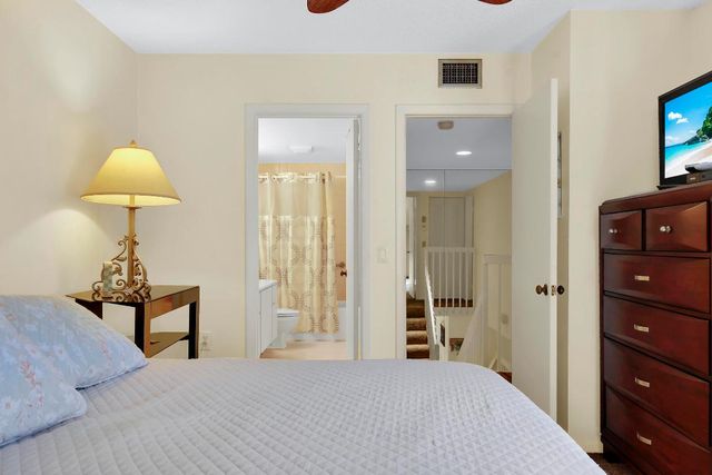 408 Live Oak Lane, Boynton Beach, FL 33436