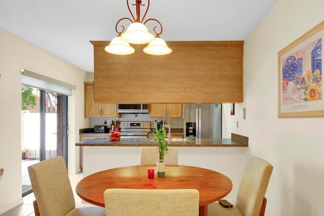 408 Live Oak Lane, Boynton Beach, FL 33436