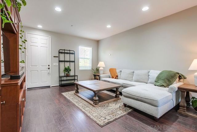 17022 Calle Trevino 13, San Diego, CA 92127