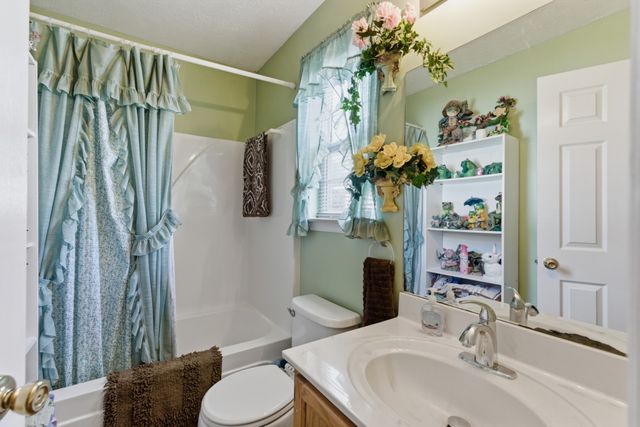 1701 Jamie Dr, Columbia, TN 38401