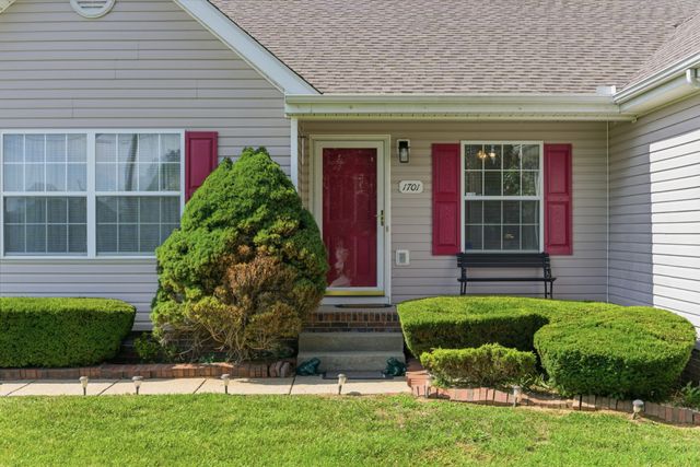 1701 Jamie Dr, Columbia, TN 38401