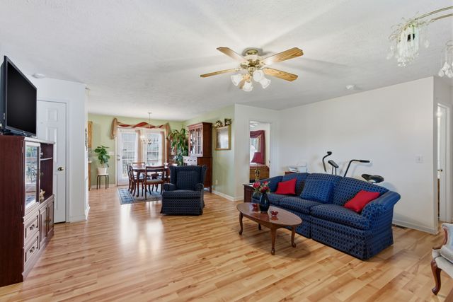 1701 Jamie Dr, Columbia, TN 38401