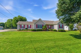 1701 Jamie Dr, Columbia, TN 38401