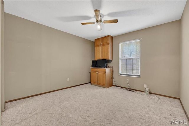 7127 Honey Lane, St Louis, MO 63129