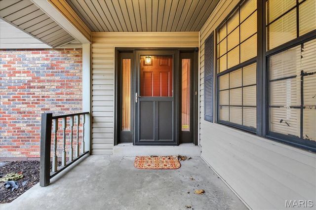 7127 Honey Lane, St Louis, MO 63129