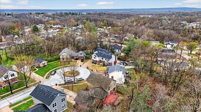 7127 Honey Lane, St Louis, MO 63129