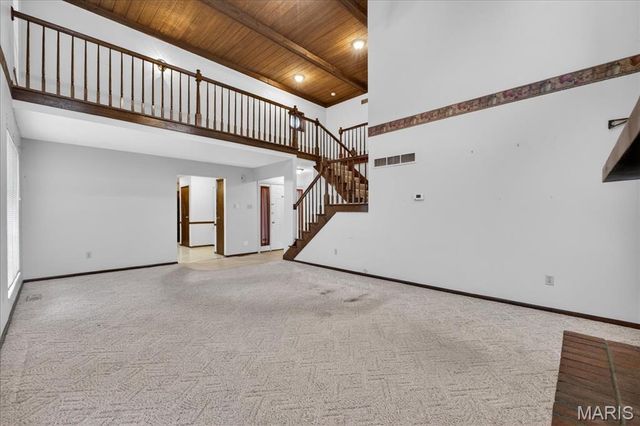 7127 Honey Lane, St Louis, MO 63129