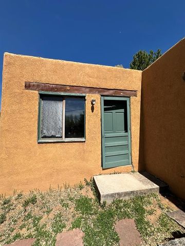 1710 Upper Canyon Road, Santa Fe, NM 87501