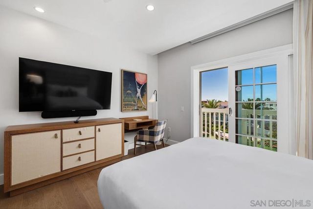 1500 Orange Ave 74, Coronado, CA 92118