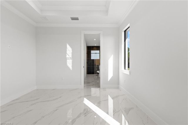 2664 43rd AVE NE, Naples, FL 34120