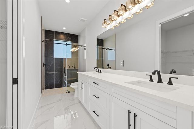 2664 43rd AVE NE, Naples, FL 34120