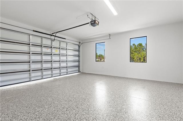 2664 43rd AVE NE, Naples, FL 34120