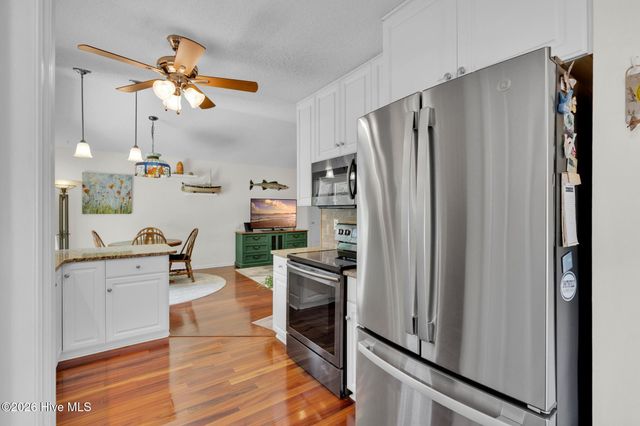 112 SW 13th Street, Oak Island, NC 28465