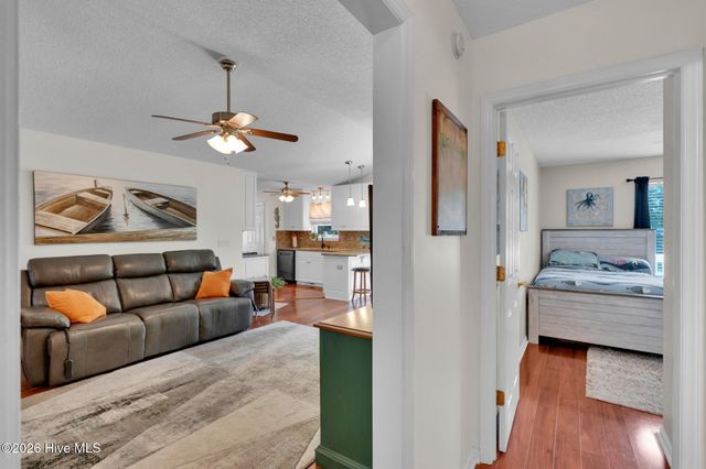 112 SW 13th Street, Oak Island, NC 28465